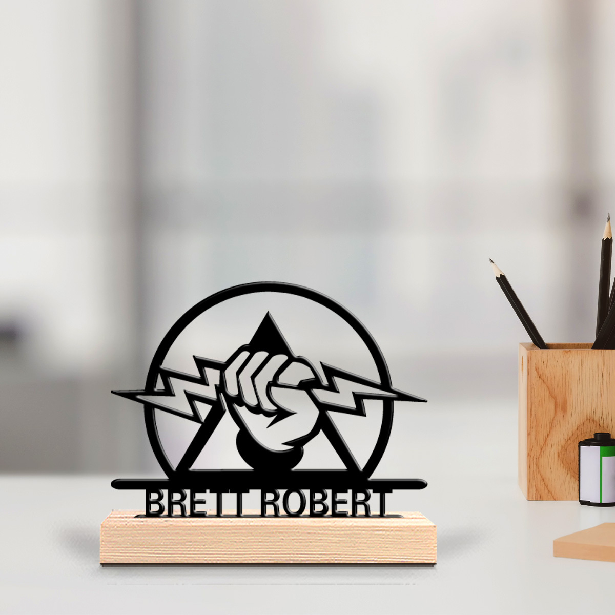 Office Tech Desk - Personalisiertes graviertes Metallschild für Elektroingenieure mit